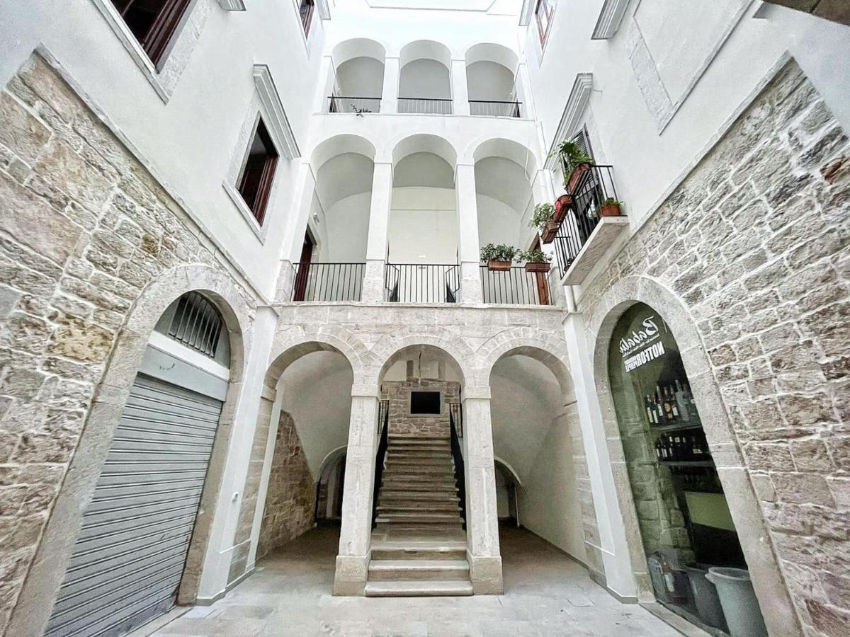 Ferienwohnung Residenza Rebecca Trani Exterior foto